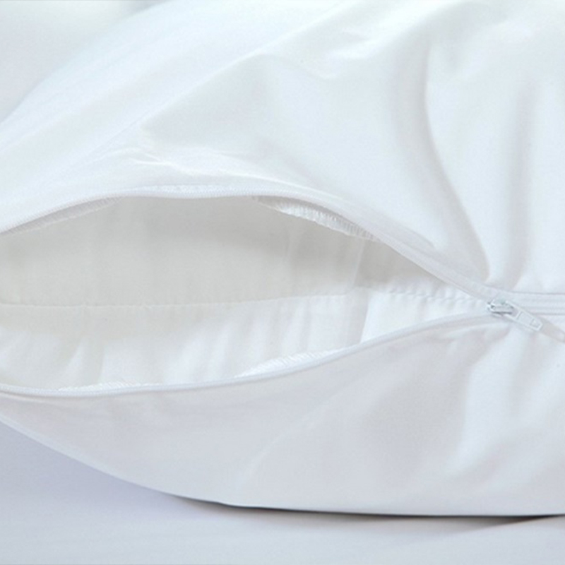 200TC Polycotton Plain White Zippered tyyny Protector -hotelli